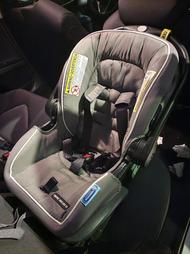 Graco Infant Car Seat