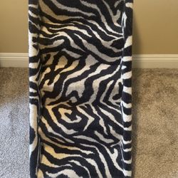 Designer Boutique Zebra Dogs stairs 