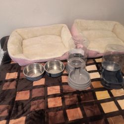 Cat/Dog Beds, Feeders