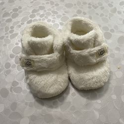 UGG Unisex-Child Bixbee Ankle Boot