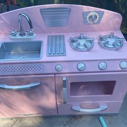 Vintage Pink Kitchen Pretend Play