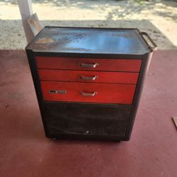 Montgomery Ward Powr Kraft Tool Cabinet with Miscellaneous Tools