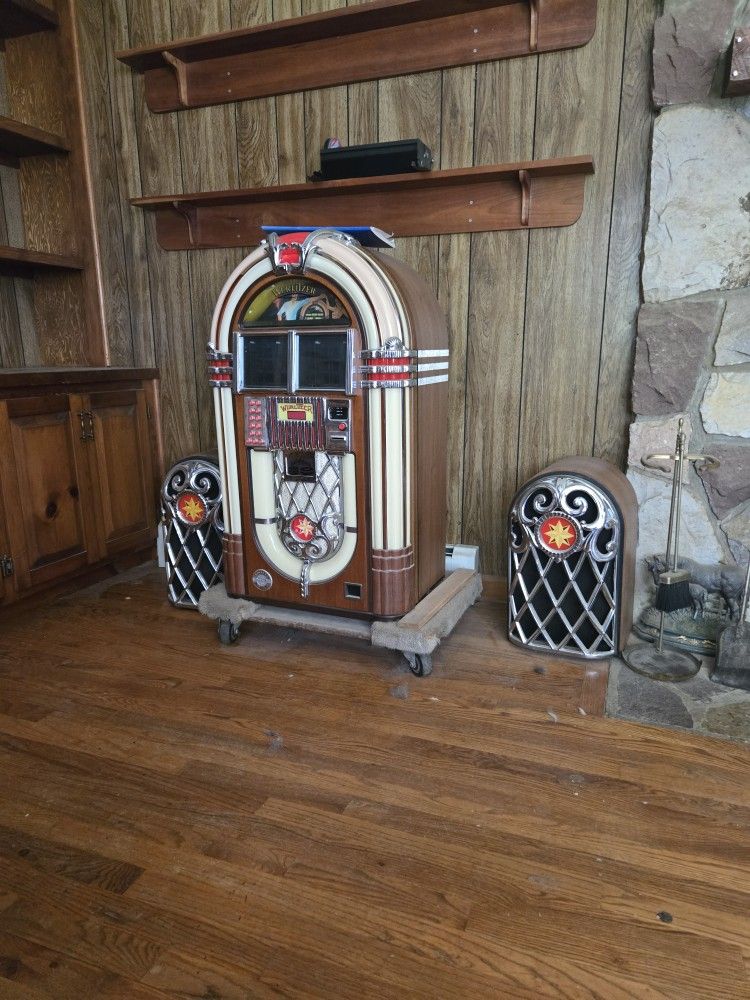 Wurlitzer 1015 CD Jukebox