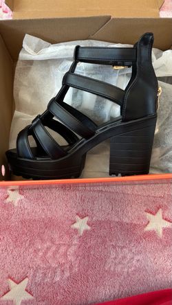 Women’s sandals