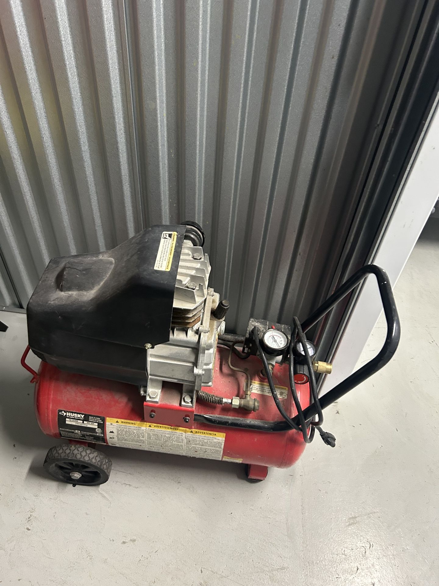 Husky 8 Gallon Air Compressor