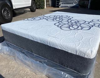 Full Bamboo Cool Gel Memory Foam!!