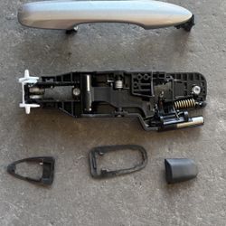 2018-2024 Toyota Camry Door Handle 1j9 