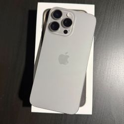 iPhone 15 Pro Max