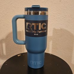 RTIC Road Trip Tumbler 30oz Water Bottle 