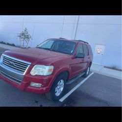 2010 Ford Explorer Xlt