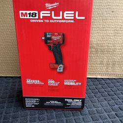 MILWAUKEE M18 FUEL GEN-3 18V LITHIUM-ION BRUSHLESS CORDLESS 3/8-IN COMPACT IMPACT WRENCH WITH FRICTION RING 250-FT LBS OF TORQUE ( TOOL ONLY )