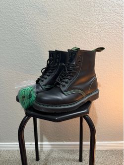 Dr. Martens boots - Ladies  US 9