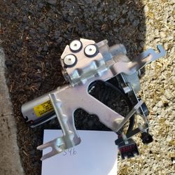 Ford Expedition Hatch Motor.