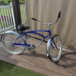 SCHWINN CLASSIC BEACH  CRUISER, BICYCLE 
