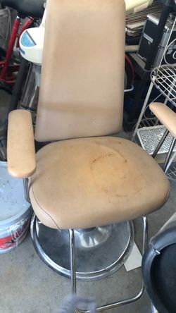 Barber chair