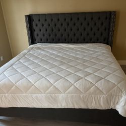 5 Bed Sets (3 King + 2 Queen) – Frames + Mattresses – $1,500