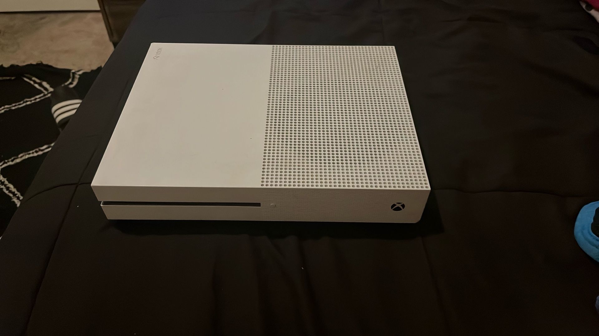 Xbox One S TB Version