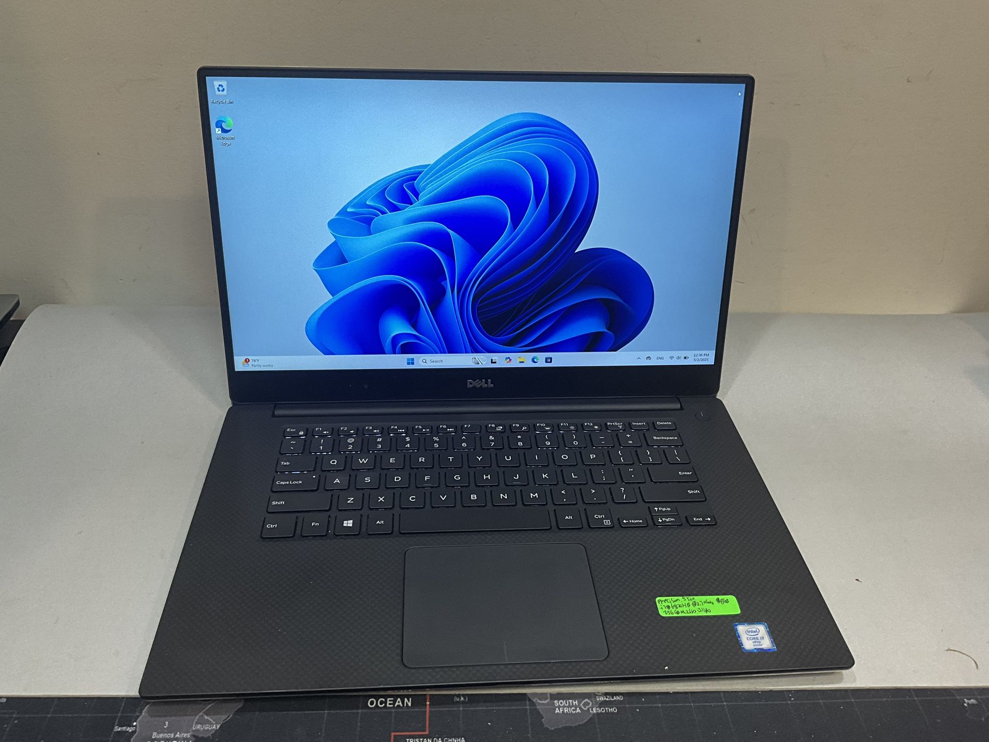Dell Precision 5510 15" i7-6820HQ 2.70GHz 8GB Ram 256GB SSD, Win 11 pro #530 Come With Charger