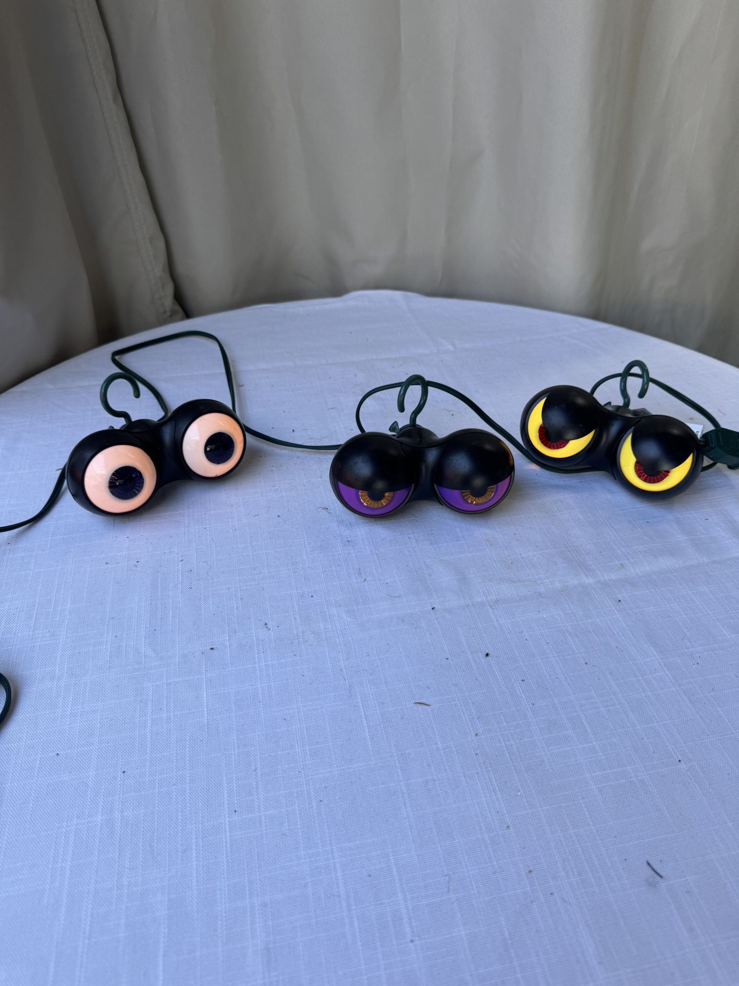 Hanging Eye Lights