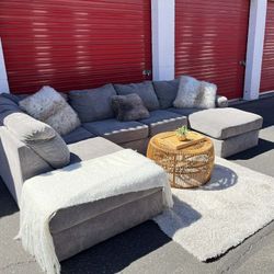 Nice gray u shaped sectional. Smoke free pet friendly