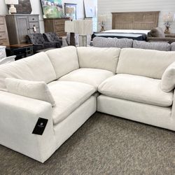 New 92” Square Sectional 🔥🔥 HOT!!