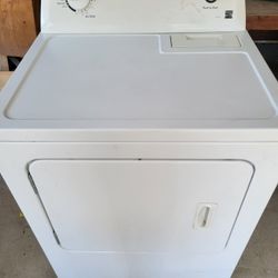 Kenmore Electric Dryer ( Delivery Available ) 