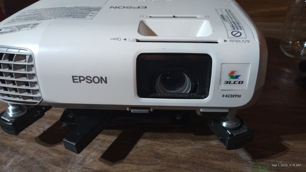 Projector Epson 3 LCD HDMI