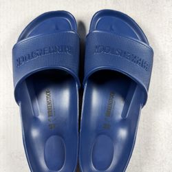 Birkenstock Slides. Unisex - Ladies Size 9, Mens Size 7