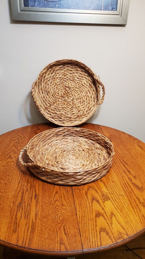 2 water hyacinth tray