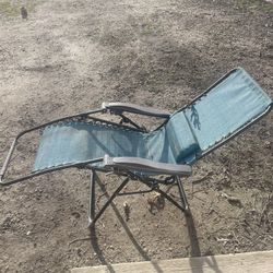 Reclining Lawn Chair