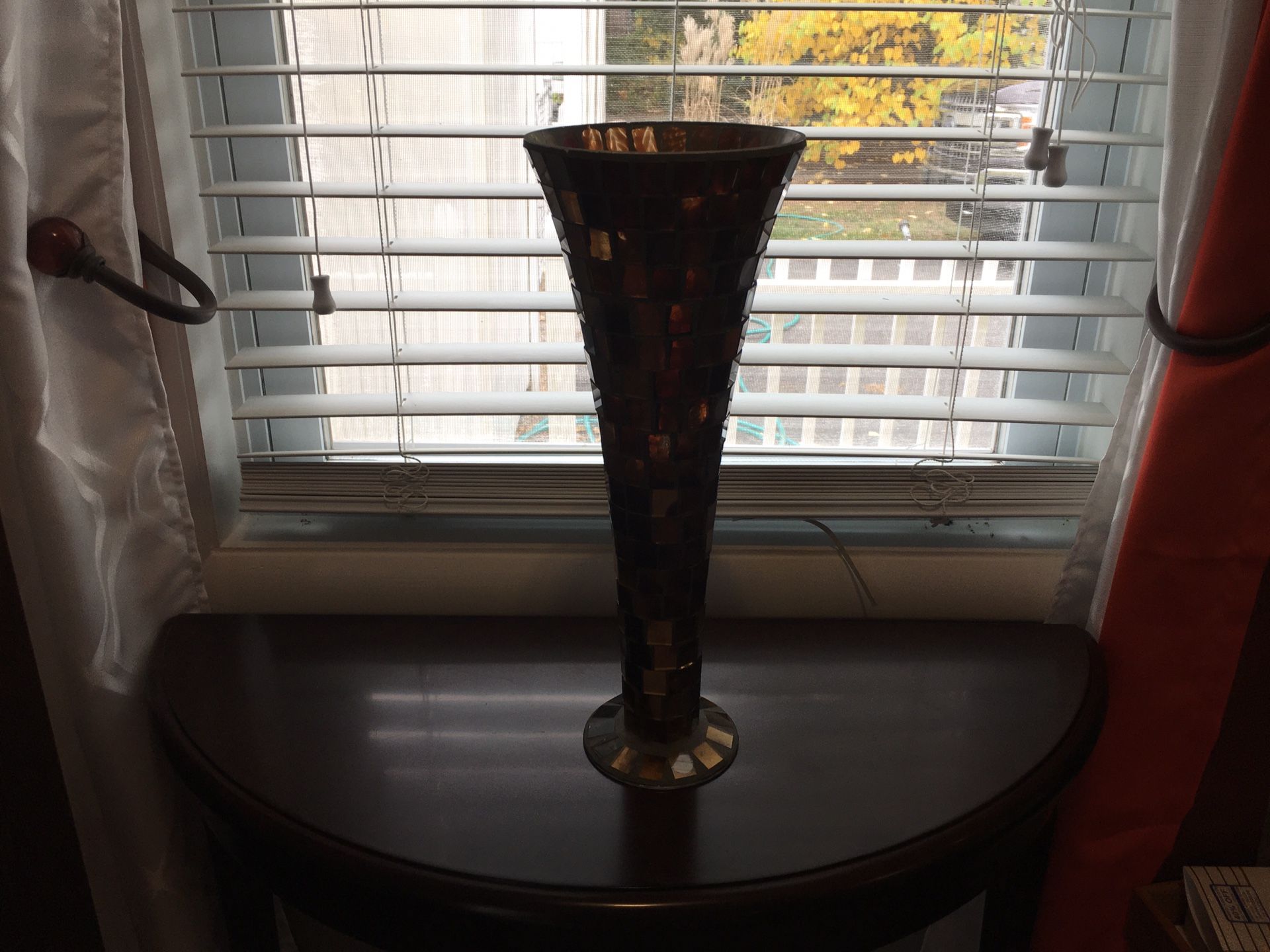 Candle holder