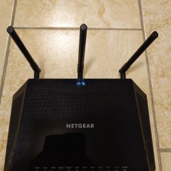 Netgear R6400 AC1750 Smart Wi-Fi Router