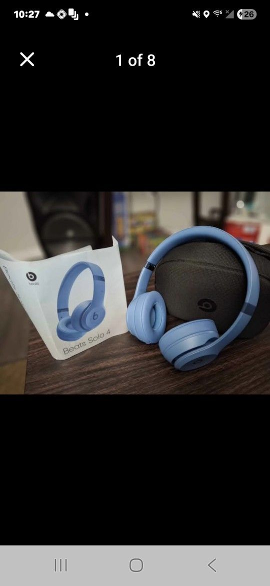 Beats Solo 4 Headphones With Chargers