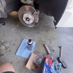 BRAKE PADS CHANGE SERVICE