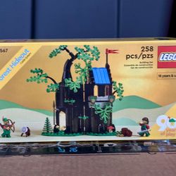 LEGO 40567 Forest Hideout Forestmen 90th Anniversary - New - RETIRED SET