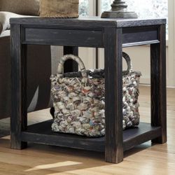 Gavelston Distressed Dark Brown/Black Square End Table - Great condition