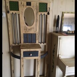 Beautiful Antique Shelf/Cabinet 