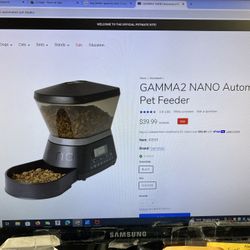 Gamma 2 Pet Feeder