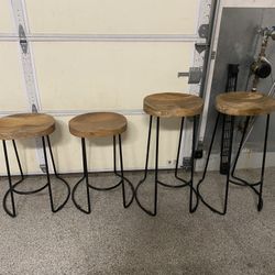 Brand New Wood 2 X Bar Stool 2 X Counter Stool 