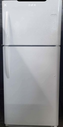 Frigidaire Top Freezer Refrigerator 
