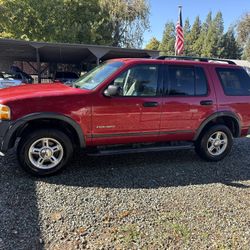 2004 Ford Explorer