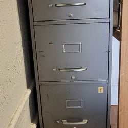 4 Drawer Vertical File Cabinet 