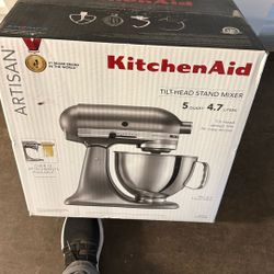 Kitchen Aid Artisan Mixer