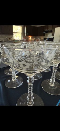 Etched Crystal Champagne Coupe Glasses Set