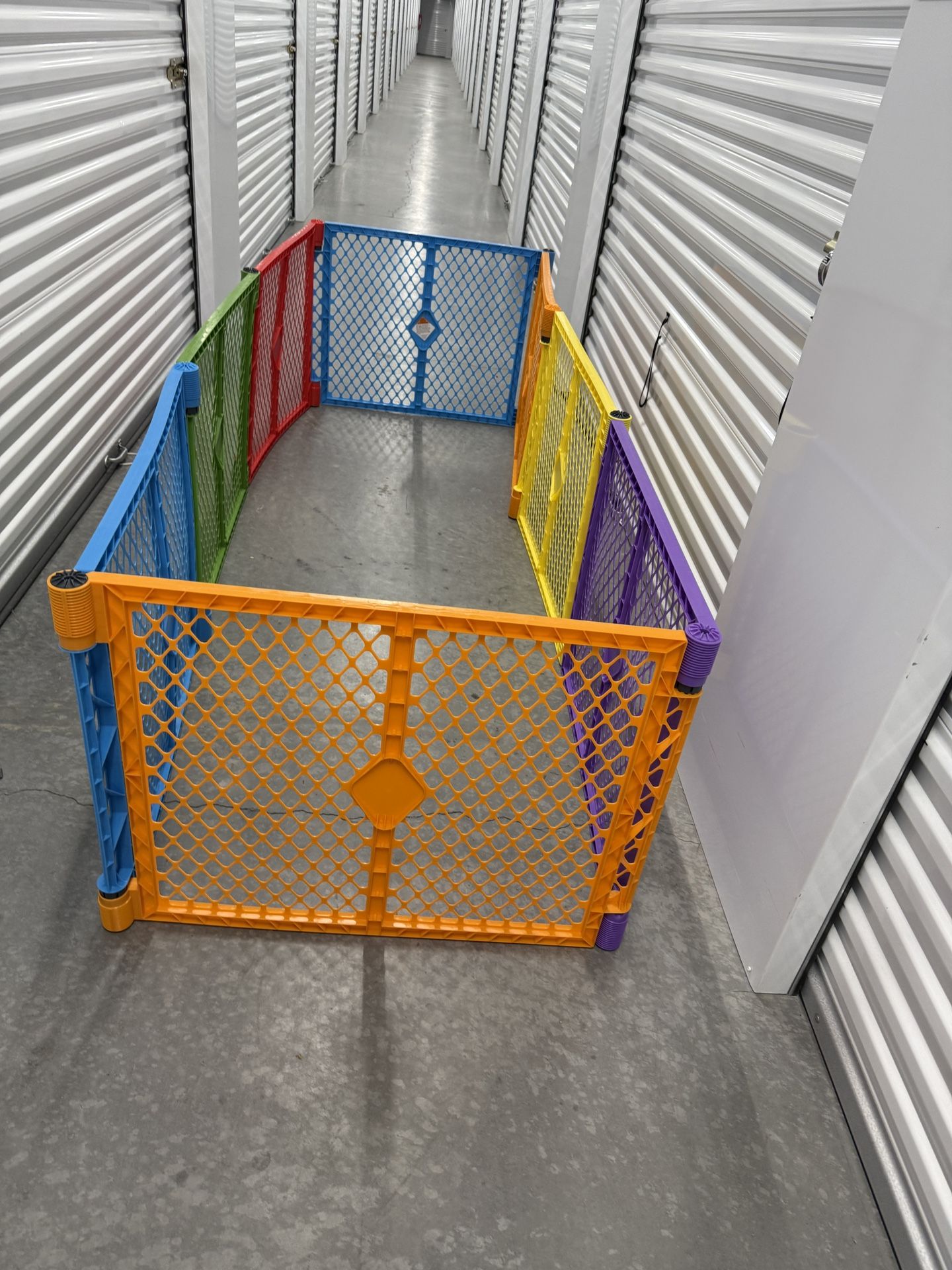 Toddleroo North States Superyard Colorplay 8 Panel Play Yard Free Standing 26" Tall Adjustable