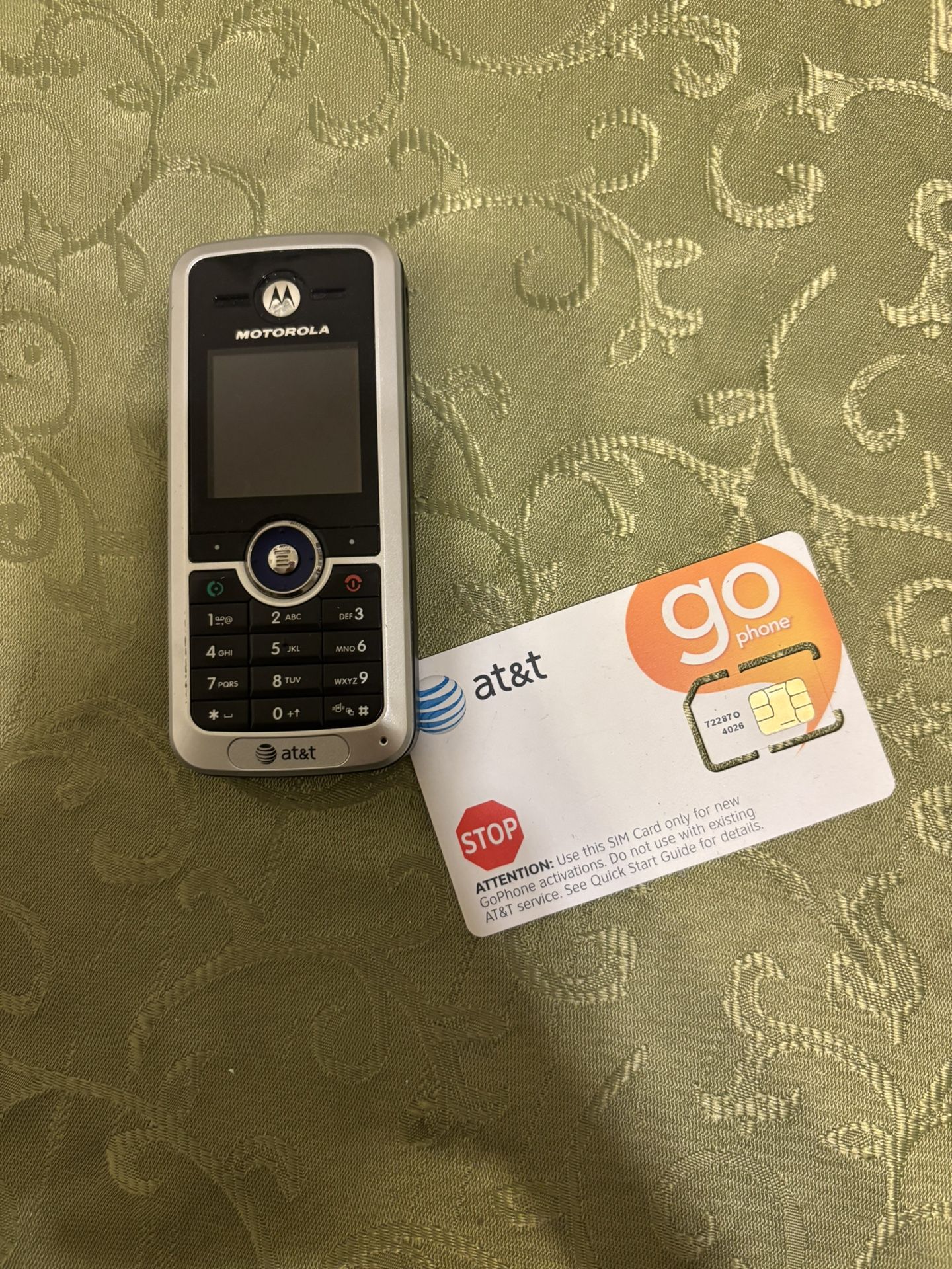 Vintage Motorola C series C168i cell phone - silver AT&T