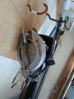 Black and decker circular saw