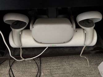 Meta Quest 2 VR Headset with Controllers and Anker Charging Dock