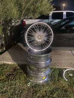 Chrome Multi-Spoke Alloy Wheels Set