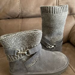 UGG Purl Strap Boot Gray Size 6.